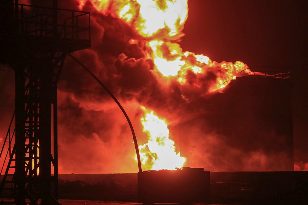 | Photo: AP : US destroys over 800 Houthi targets in Yemen 